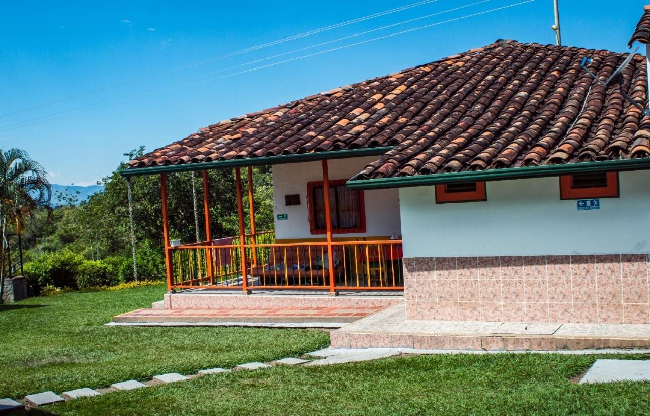 Alojamiento Campestre Hawaii Montenegro Exteriör bild